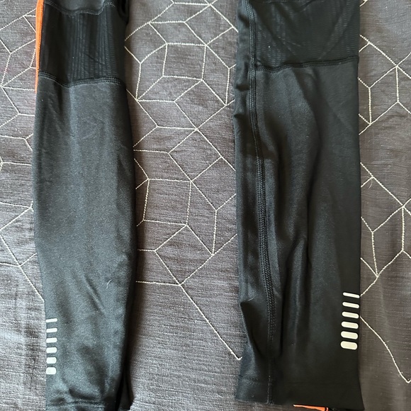 UNDER ARMOUR WOMEN'S HEATGEAR COMPRESSION LEGGINGS BLACK /ORANGE - Picture 12 of 12